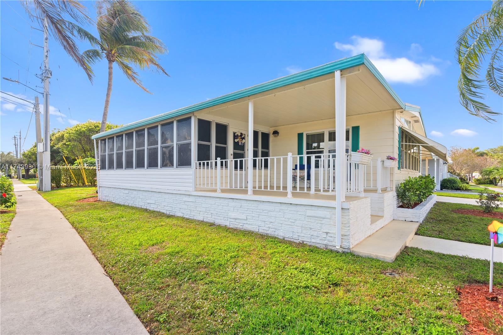 202 NW 52nd St, Deerfield Beach, Florida image 5