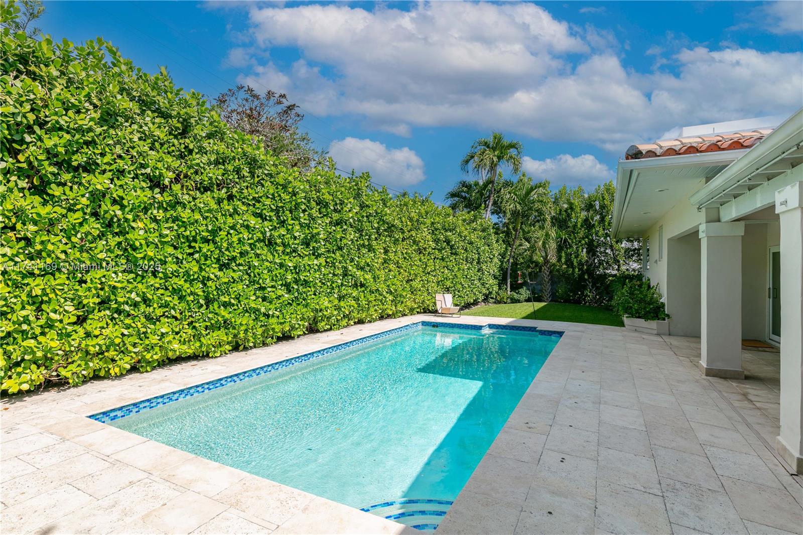 412 Ridgewood Rd, Key Biscayne, Florida image 47