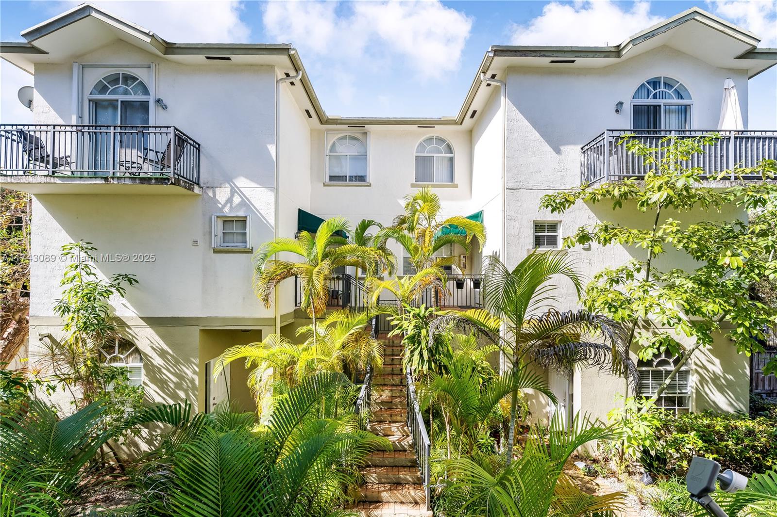 Undisclosed For Sale A11743089, FL