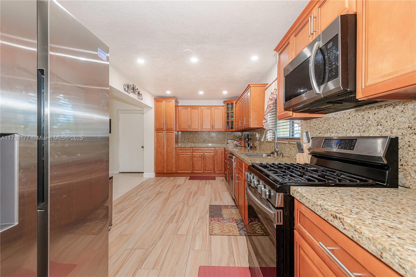 6640 NW 21st Ct, Sunrise, Florida image 1