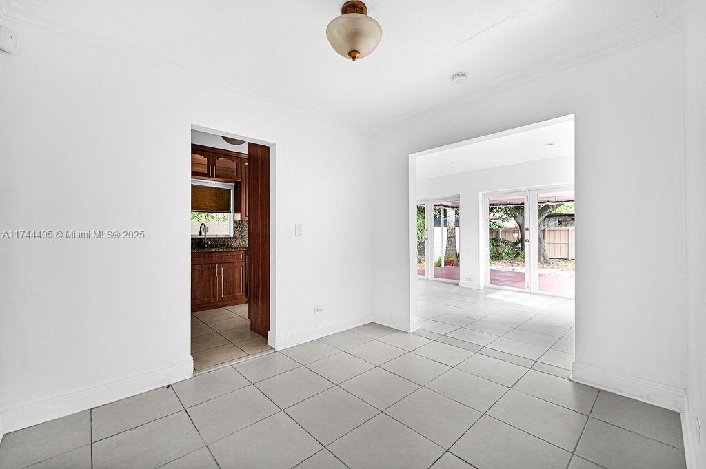 4221 SW 13th Ter, Miami, Florida image 10