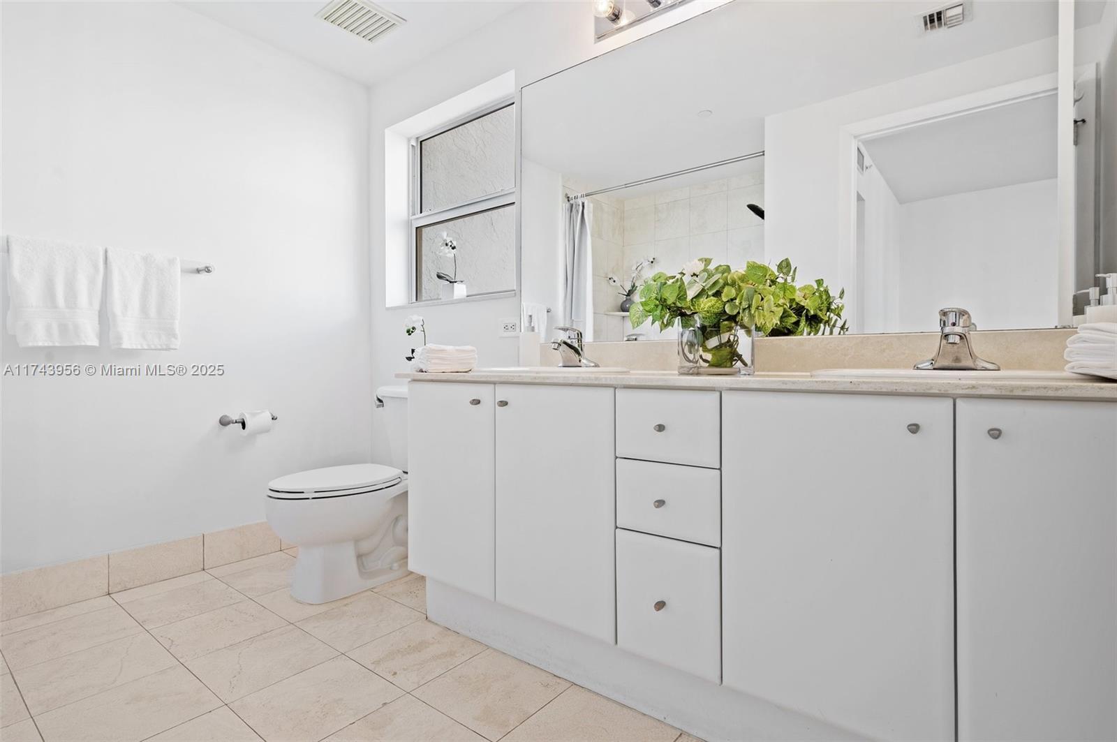 2475 Brickell Ave #806, Miami FL 33129