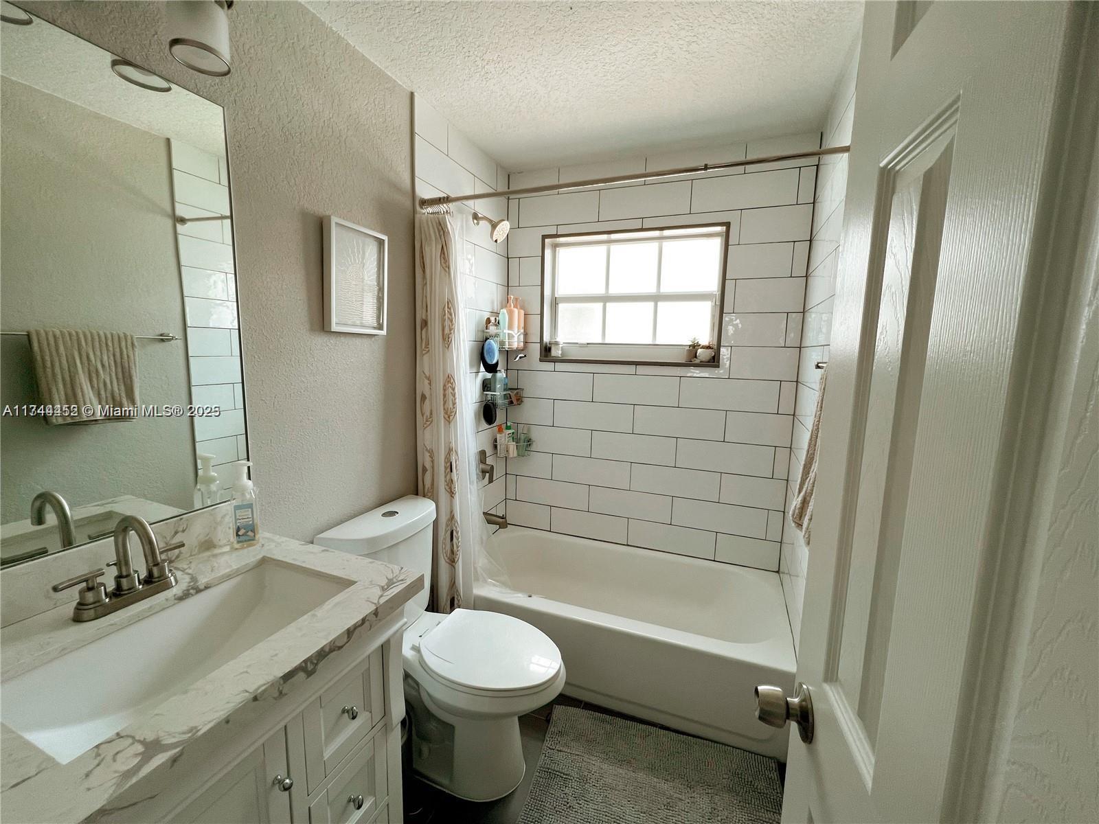 6868 NW 28th St, Sunrise, Florida image 6