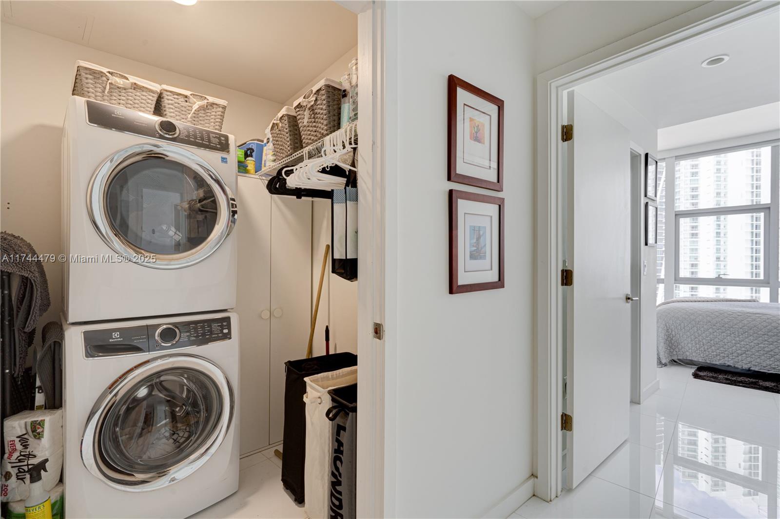 851 NE 1st Ave #2901, Miami FL 33132