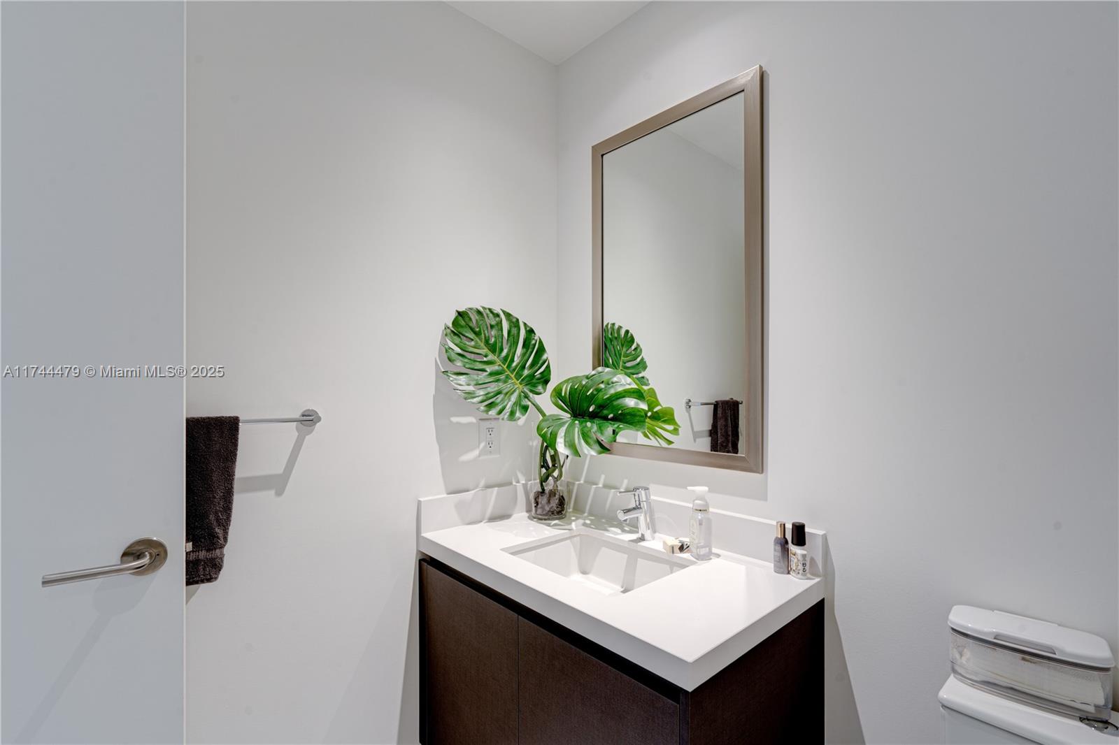 851 NE 1st Ave #2901, Miami FL 33132
