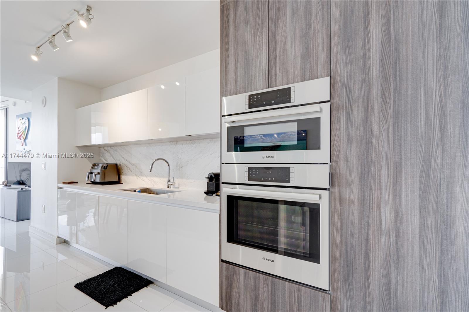 851 NE 1st Ave #2901, Miami FL 33132