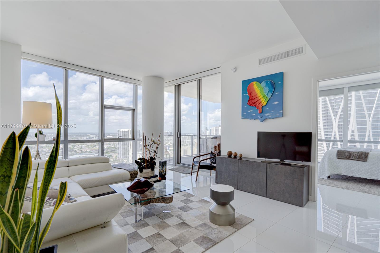 851 NE 1st Ave #2901, Miami FL 33132