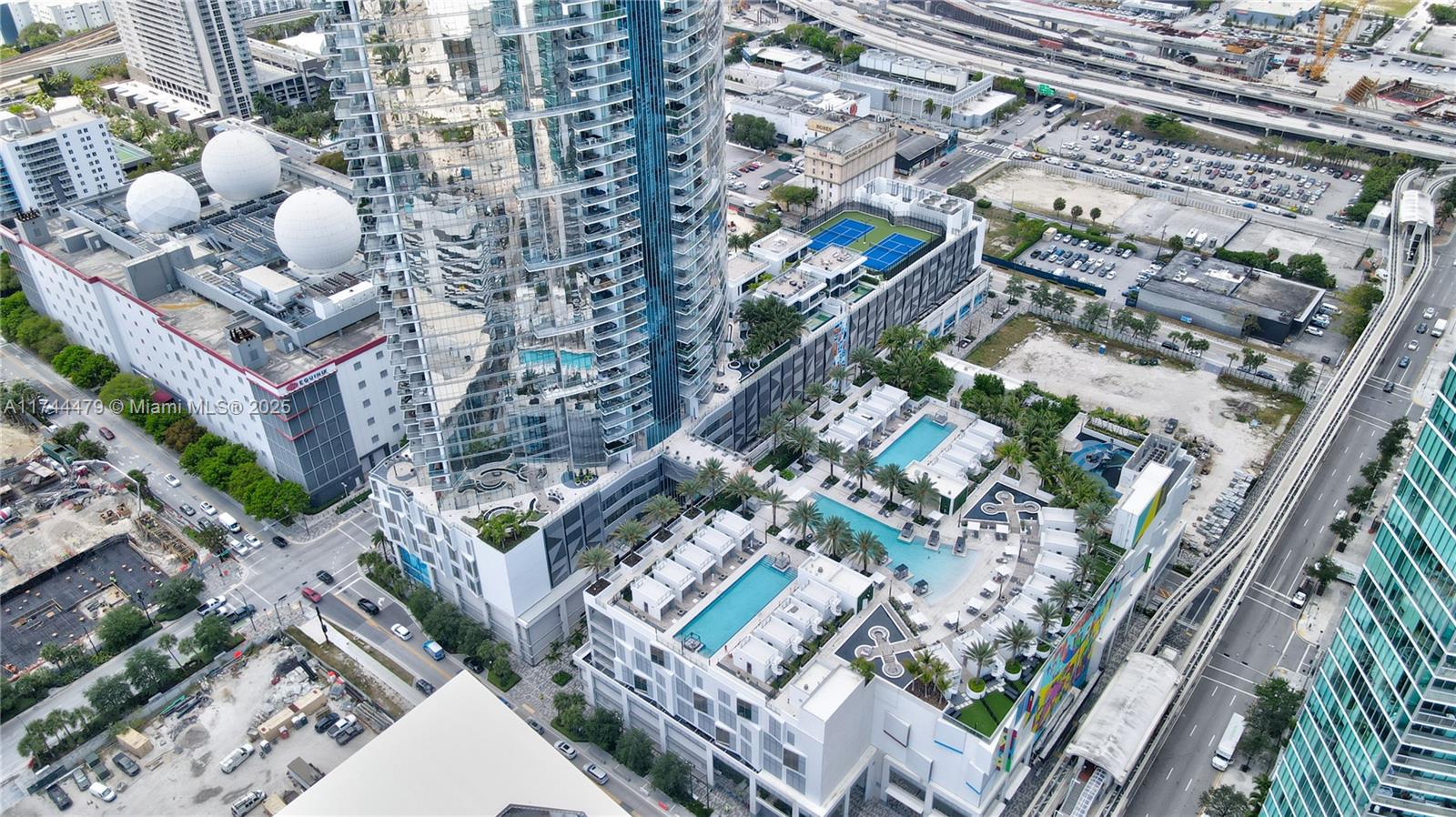 851 NE 1st Ave #2901, Miami FL 33132