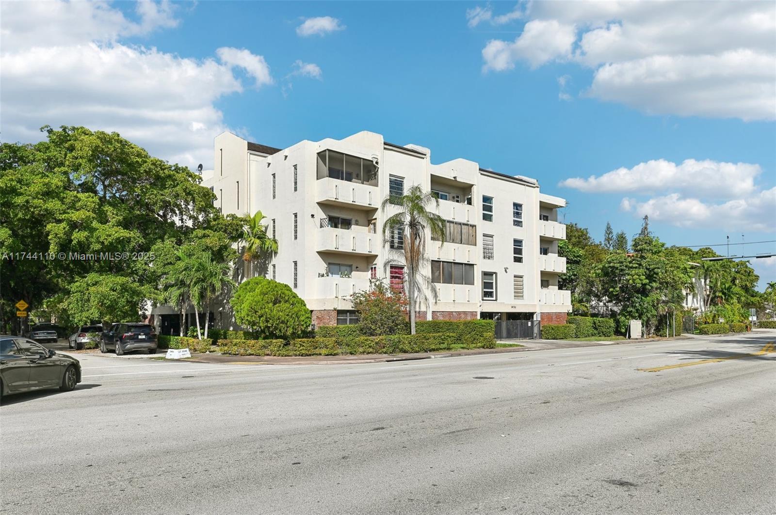 1650 S Le Jeune Rd #303, Coral Gables, Florida image 21