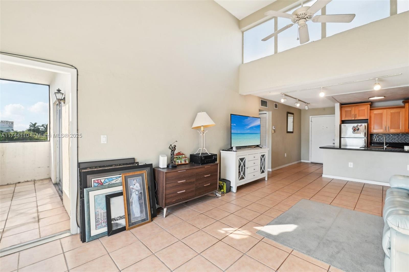 1650 S Le Jeune Rd #303, Coral Gables, Florida image 6