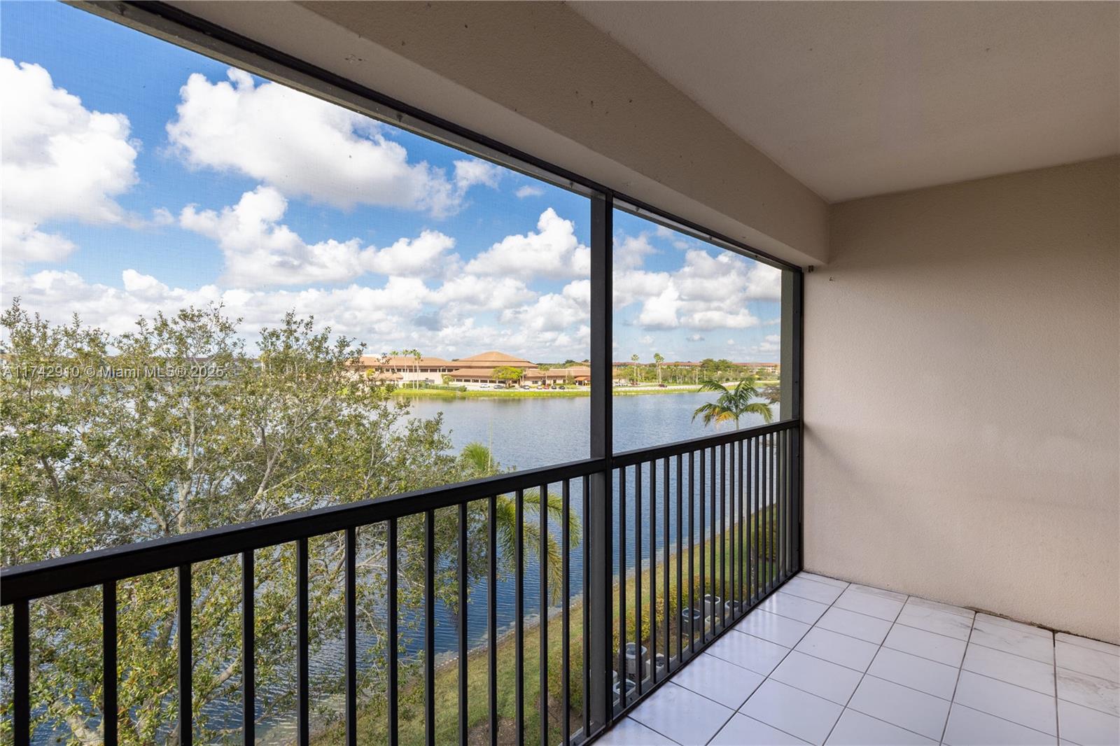 1400 SW 131st Way #408Q, Pembroke Pines, Florida image 13