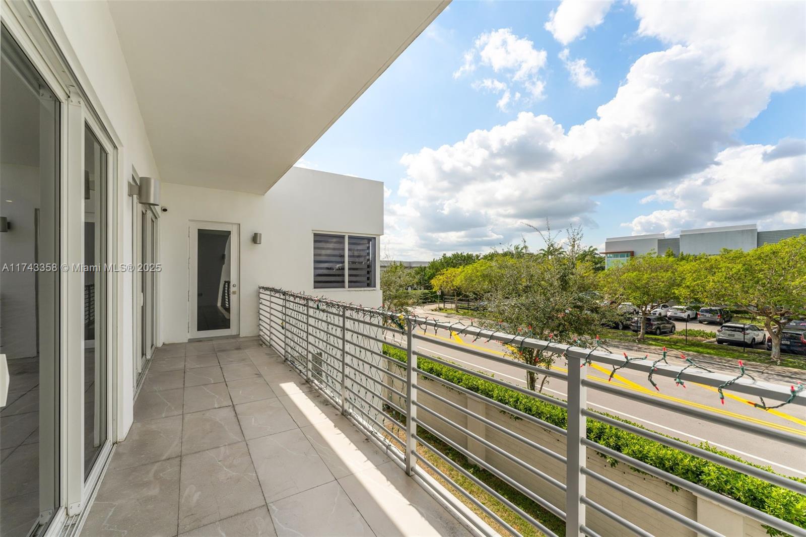 10393 NW 67th Ter, Doral, Florida image 27