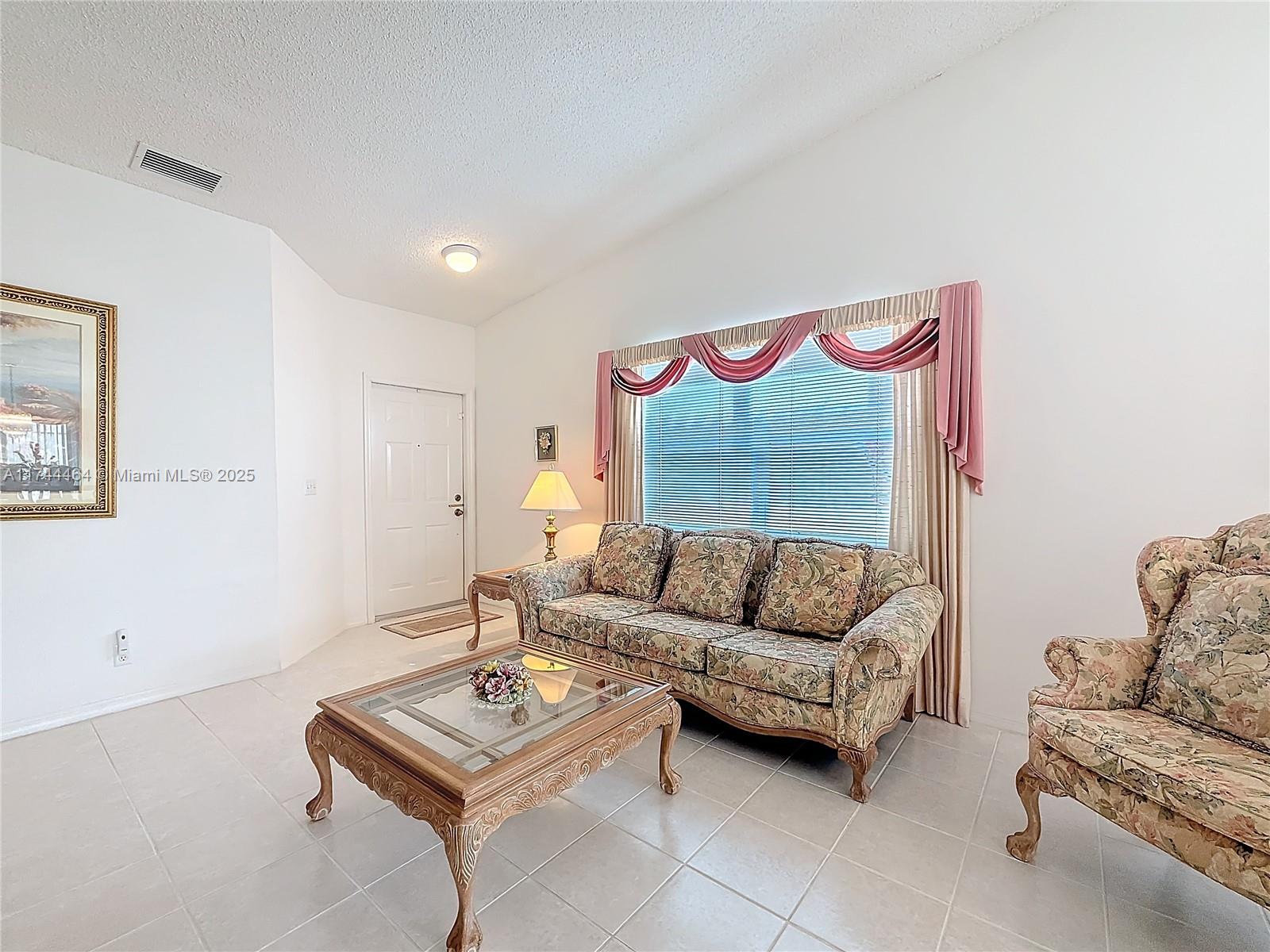 4356 NW 1st St, Deerfield Beach, Florida image 4