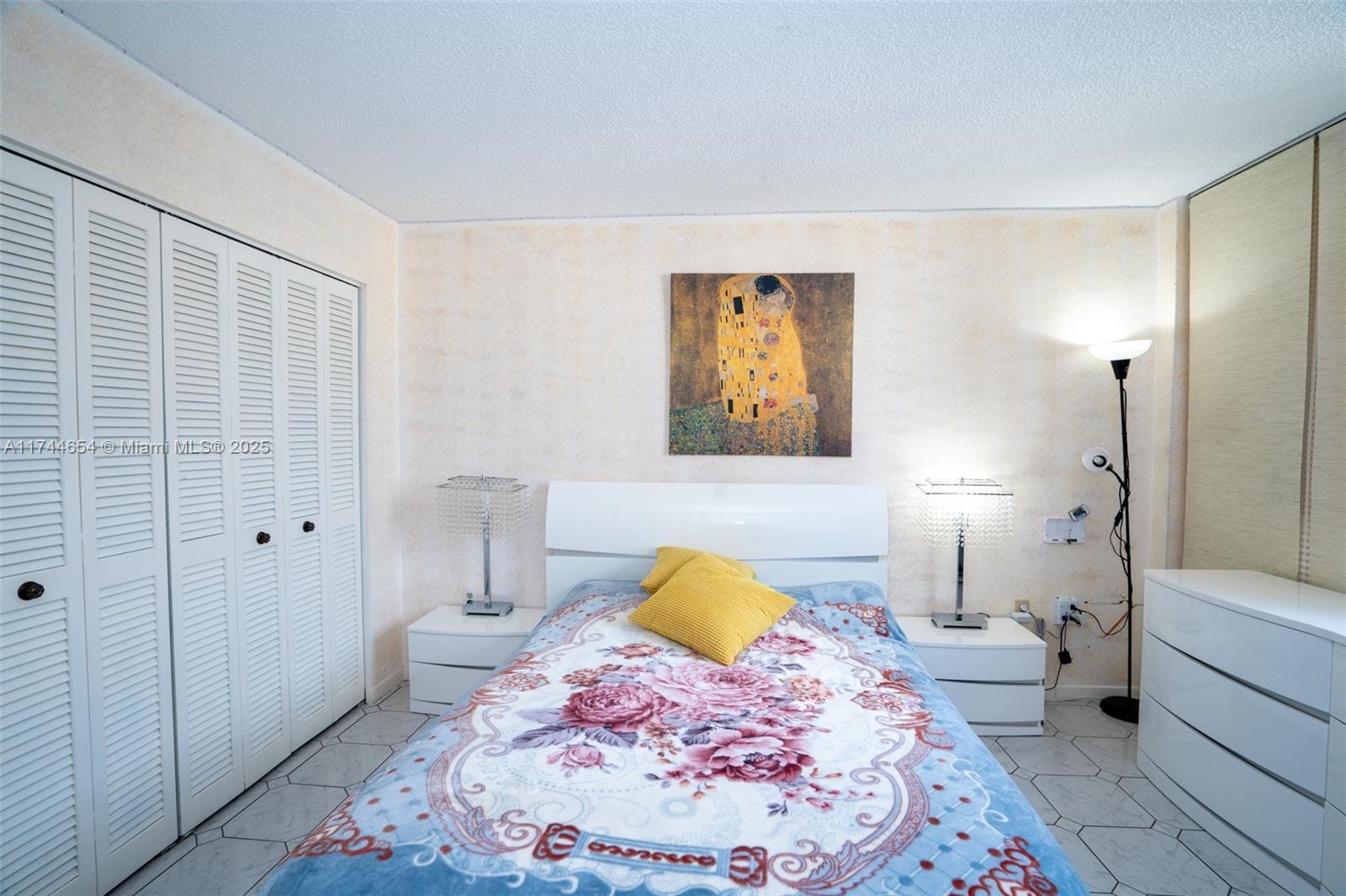1833 S Ocean Dr #1103, Hallandale Beach, Florida image 9