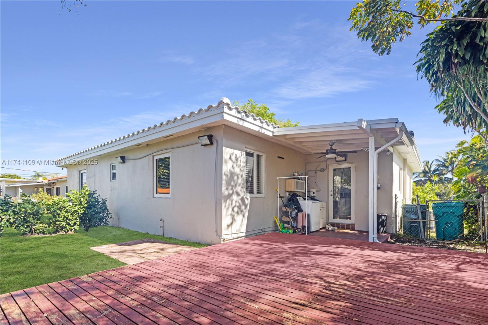11010 NE 10th Ave, Biscayne Park, Florida image 19