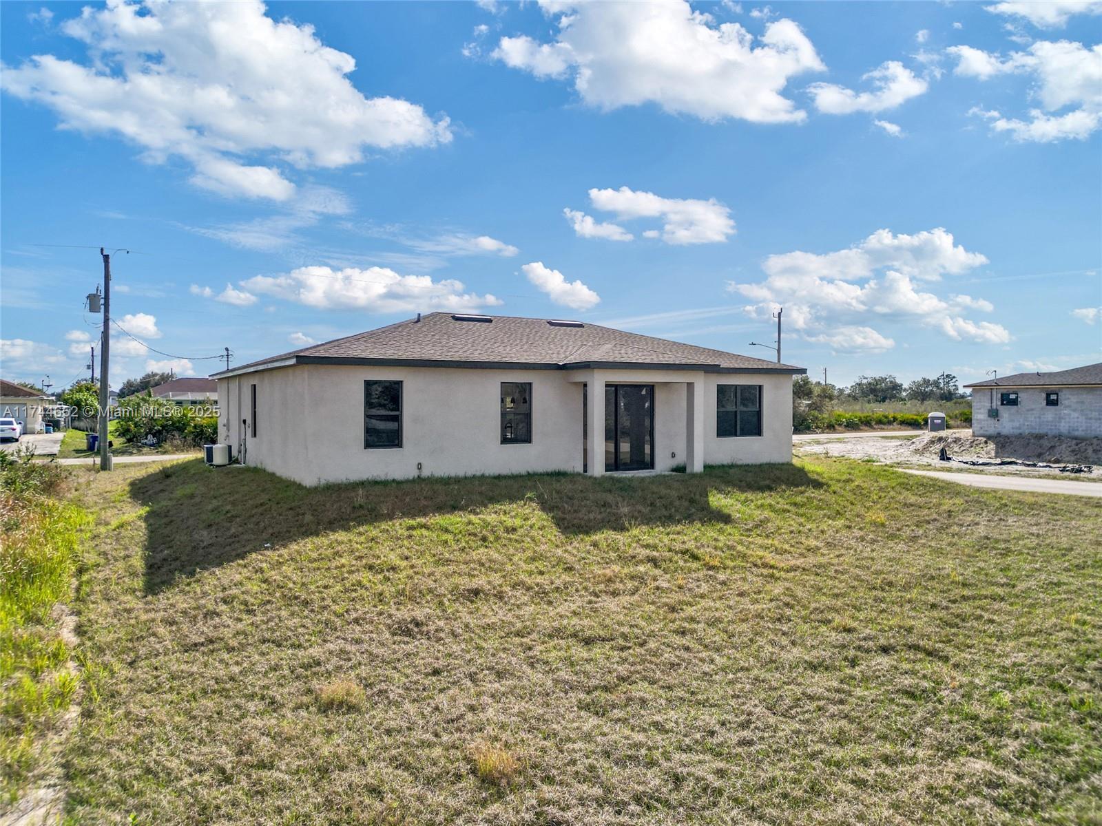 2914 67th St W, Lehigh Acres, Florida image 4