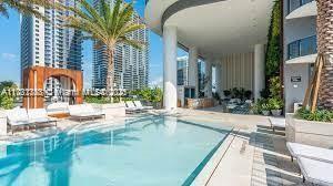 801 S Miami Ave #1709, Miami FL 33130