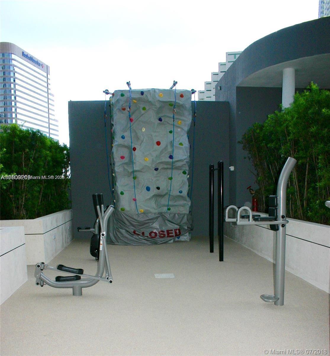 801 S Miami Ave #1709, Miami FL 33130