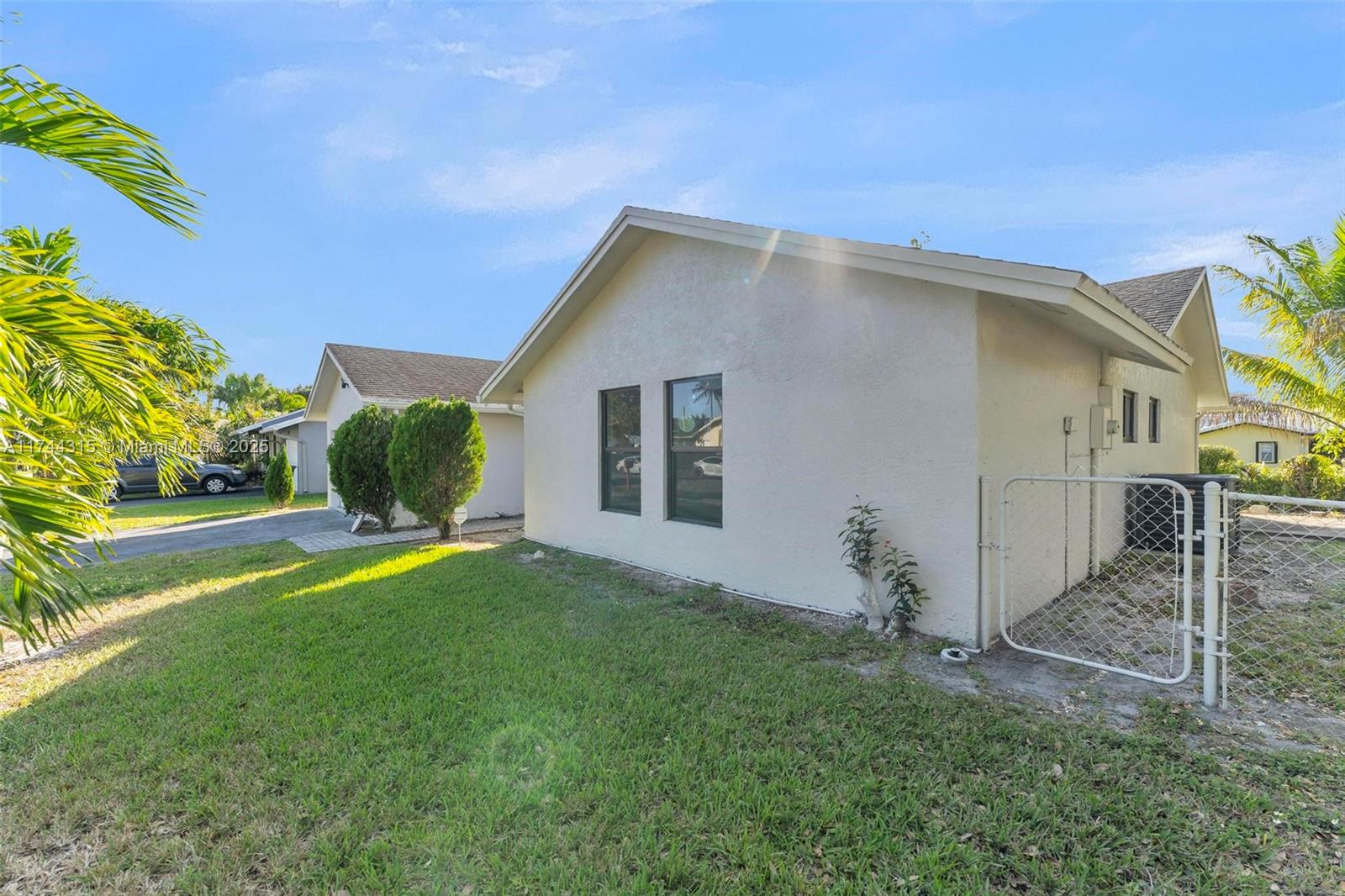 4299 NW 18th Ter, Oakland Park, Florida image 27