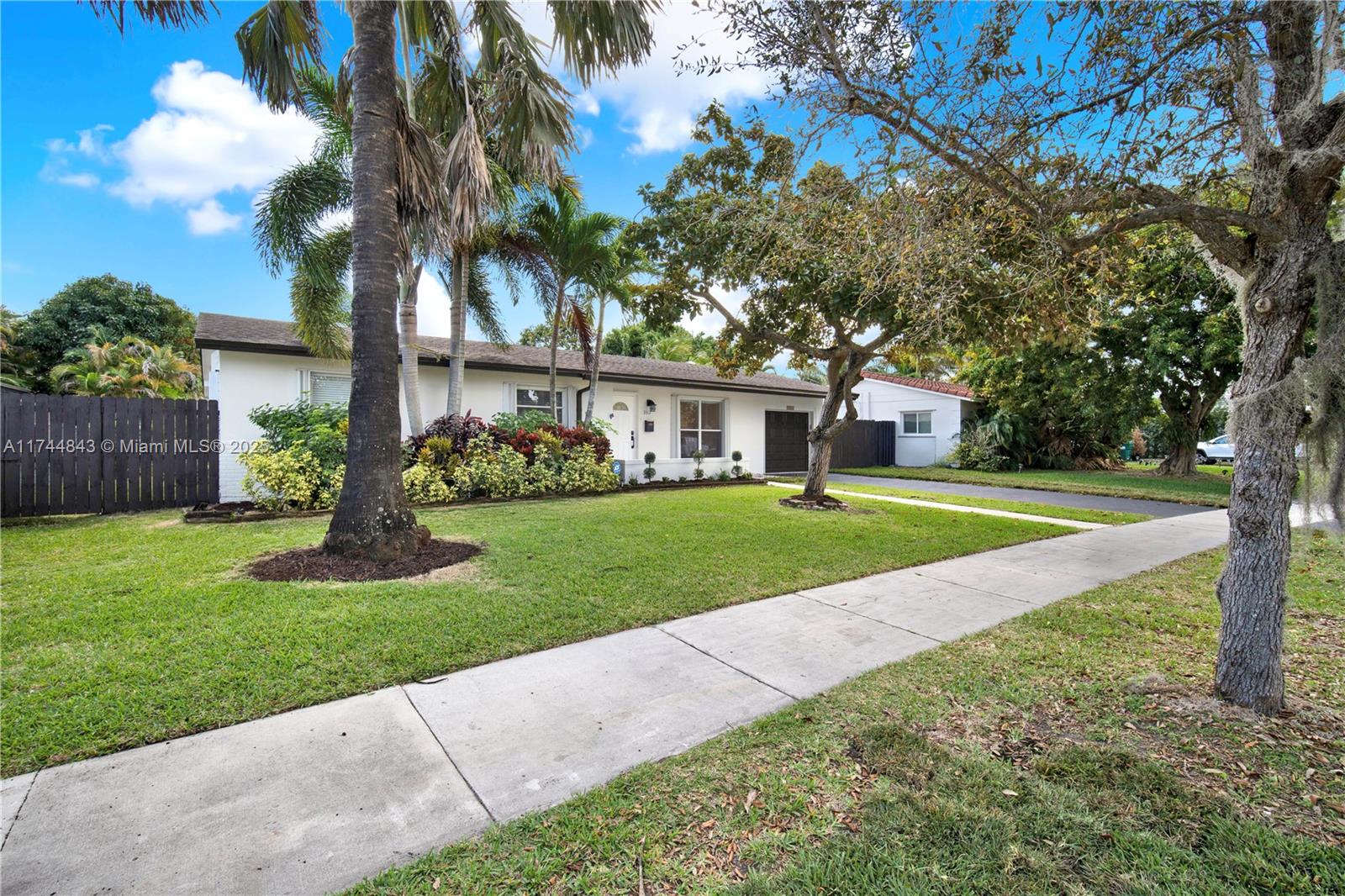 9312 SW 182nd St  For Sale A11744843, FL