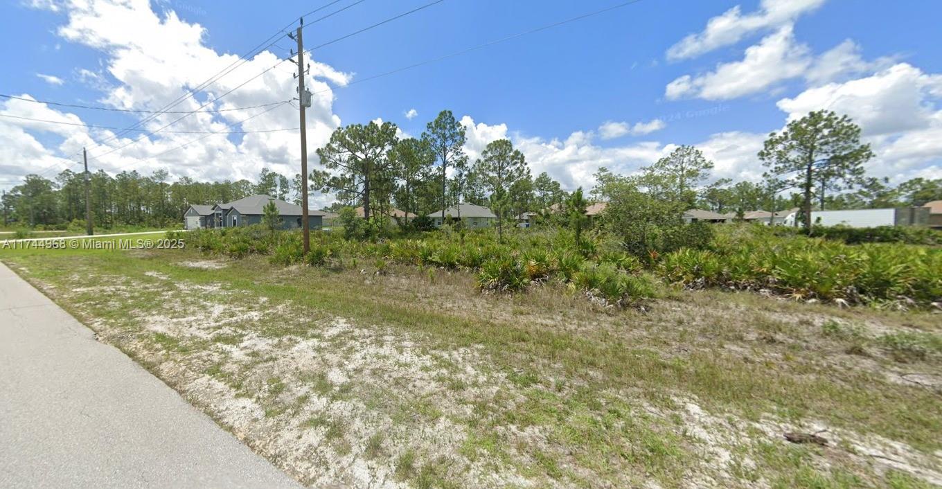 481 Windermere Dr, Lehigh Acres, Florida image 2