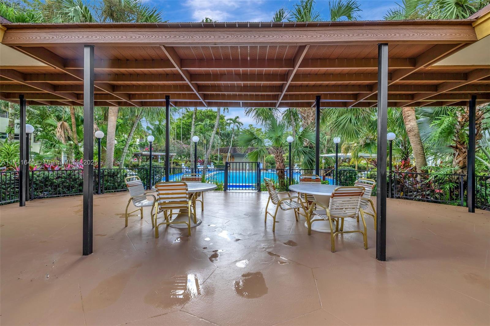 5131 W Oakland Park Blvd #108, Lauderdale Lakes, Florida image 24