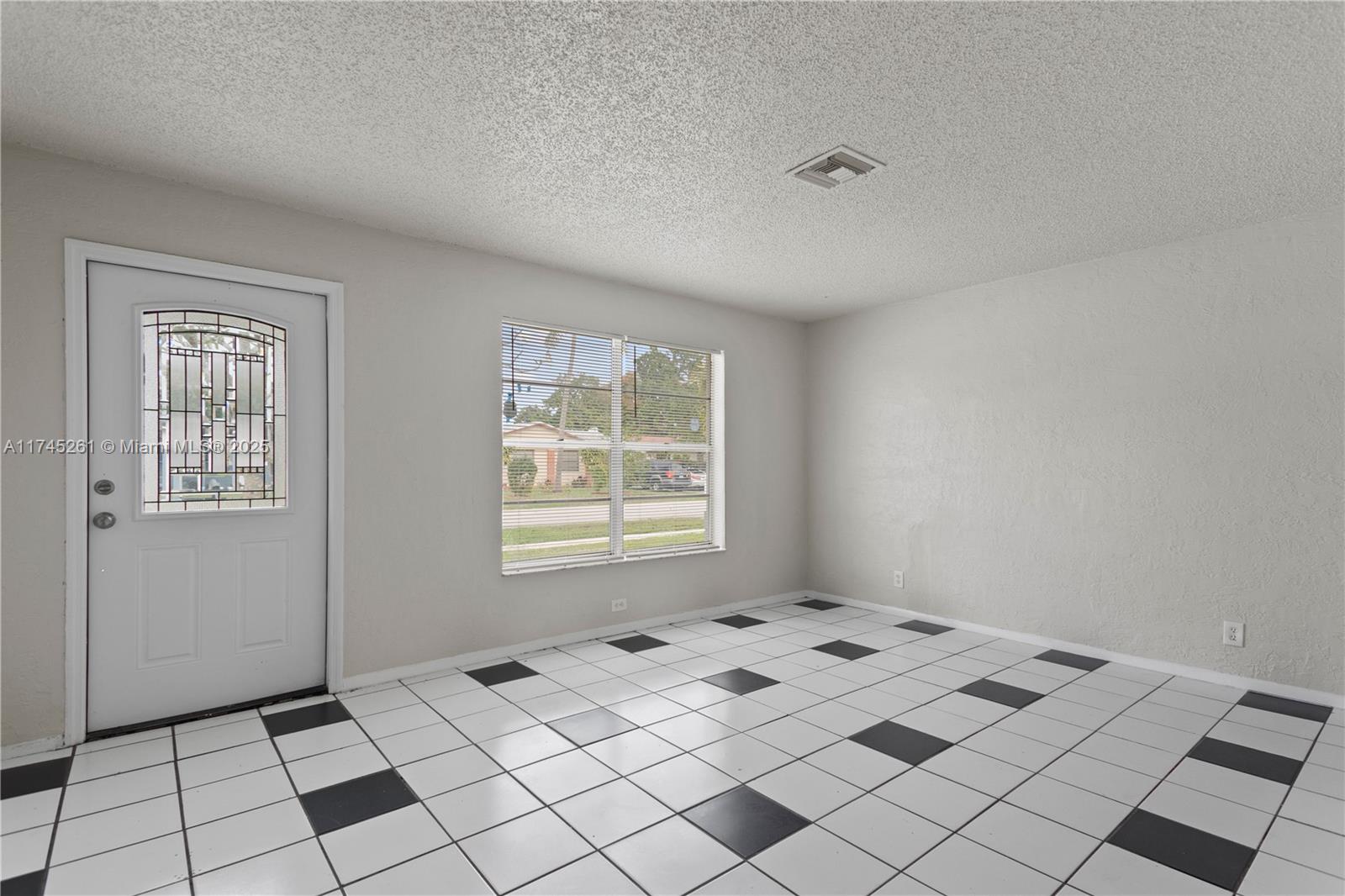 7700 SW 9th St, North Lauderdale, Florida image 3