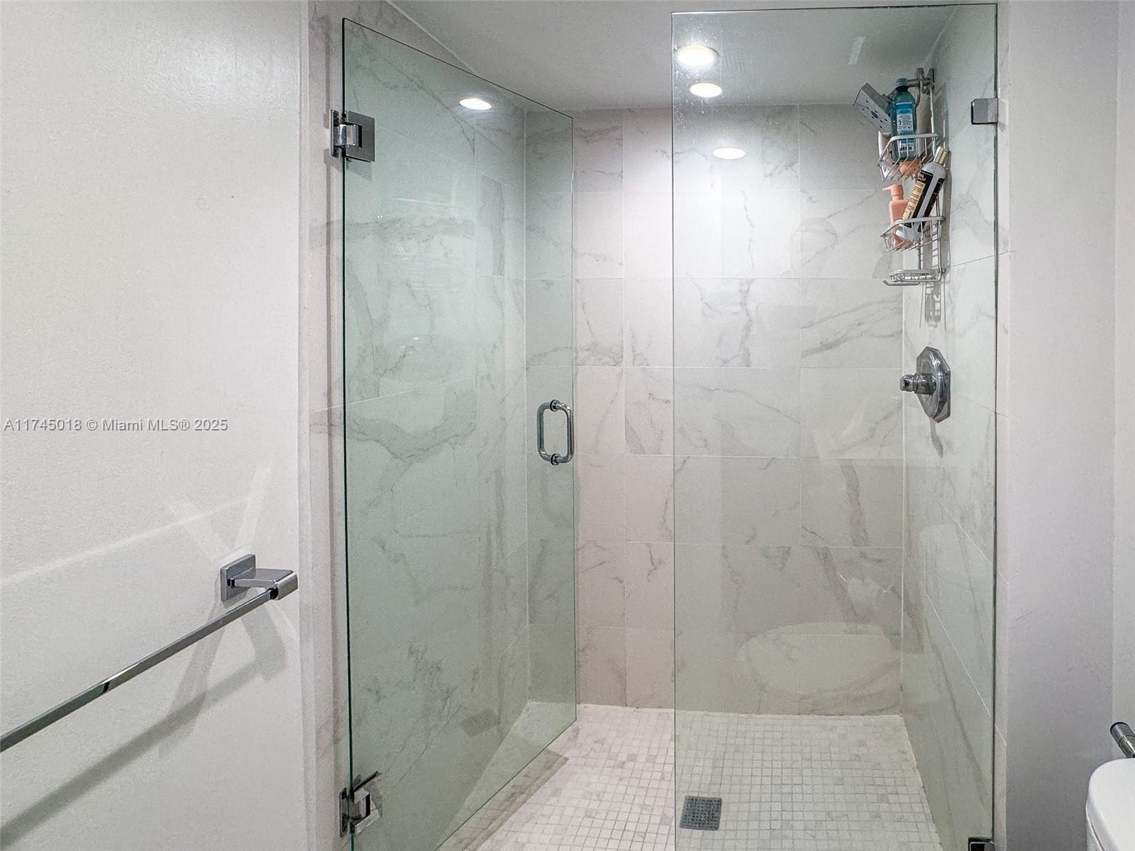 100 Bayview Dr #721, Sunny Isles Beach, Florida image 15