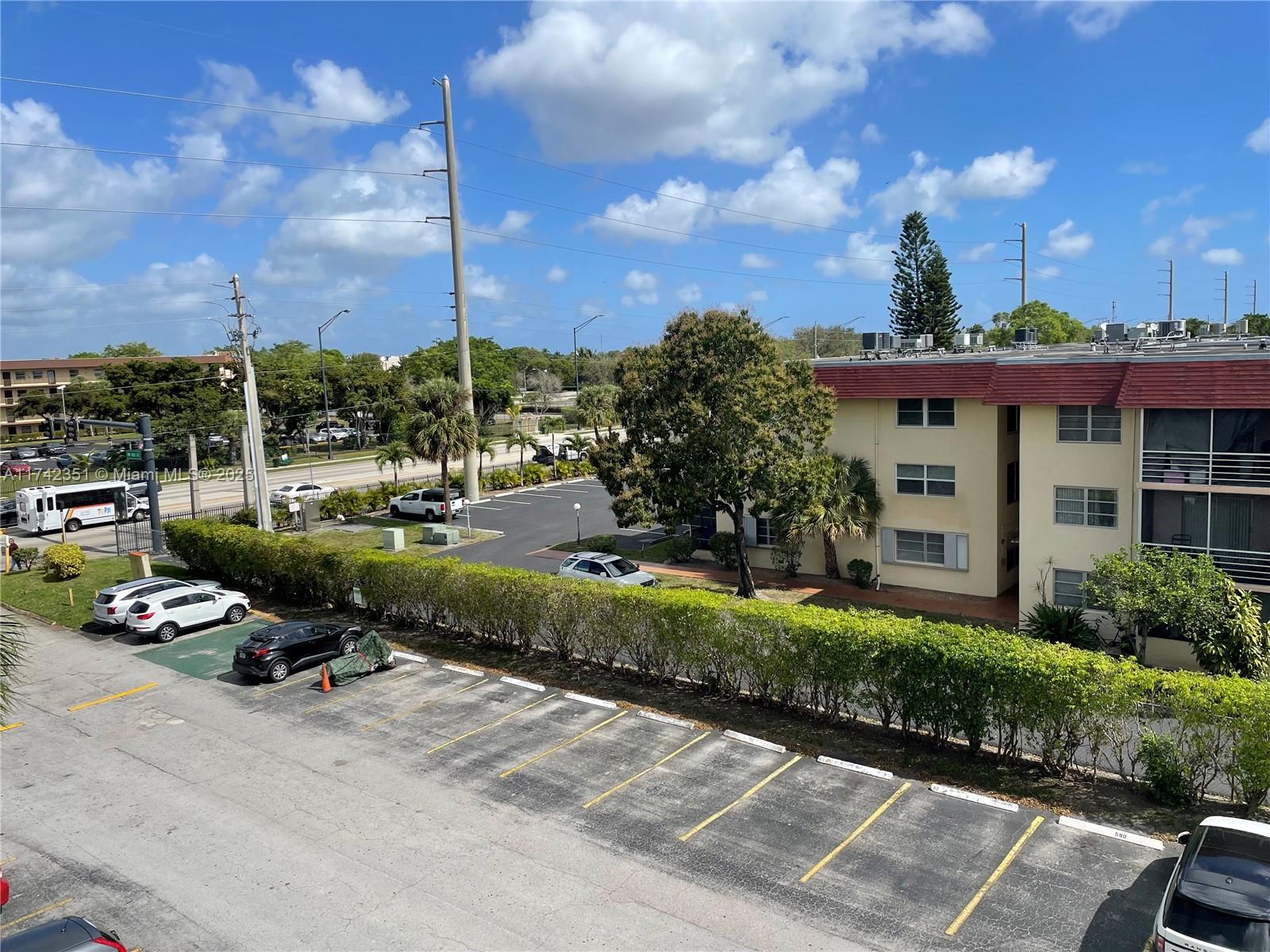 3099 NW 48th Ave #455, Lauderdale Lakes, Florida image 2