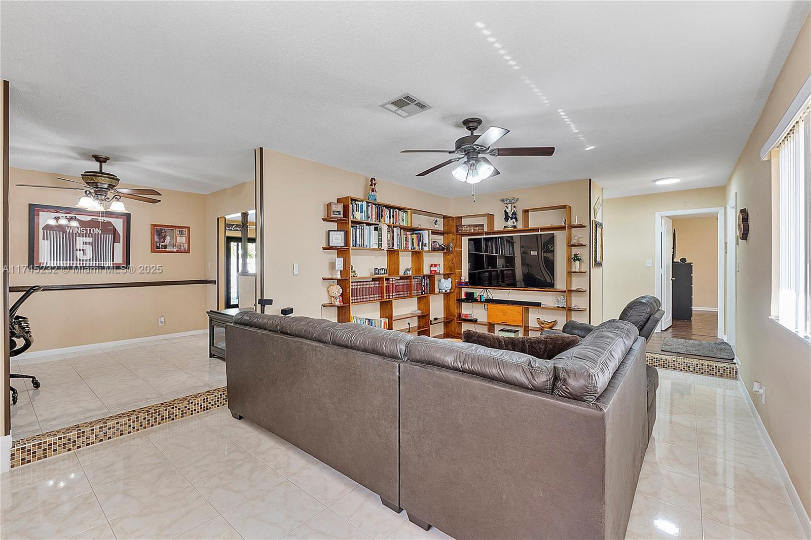 4111 NW 7th St, Coconut Creek, Florida image 6