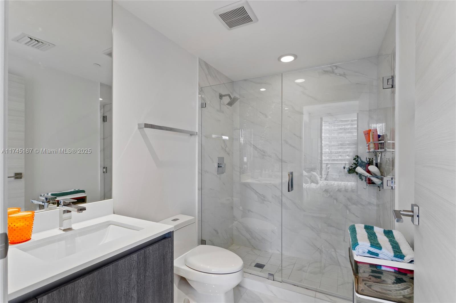 801 S Miami Ave #2902, Miami FL 33130