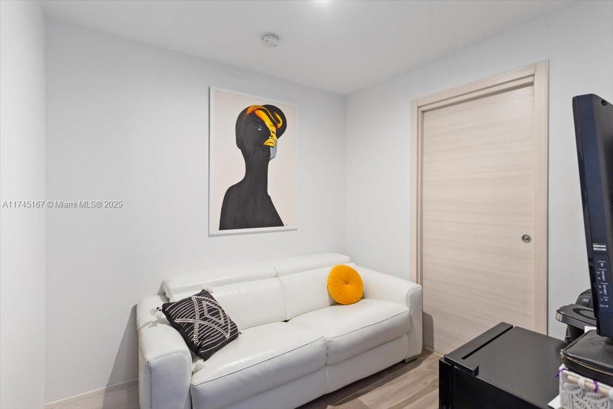 801 S Miami Ave #2902, Miami FL 33130