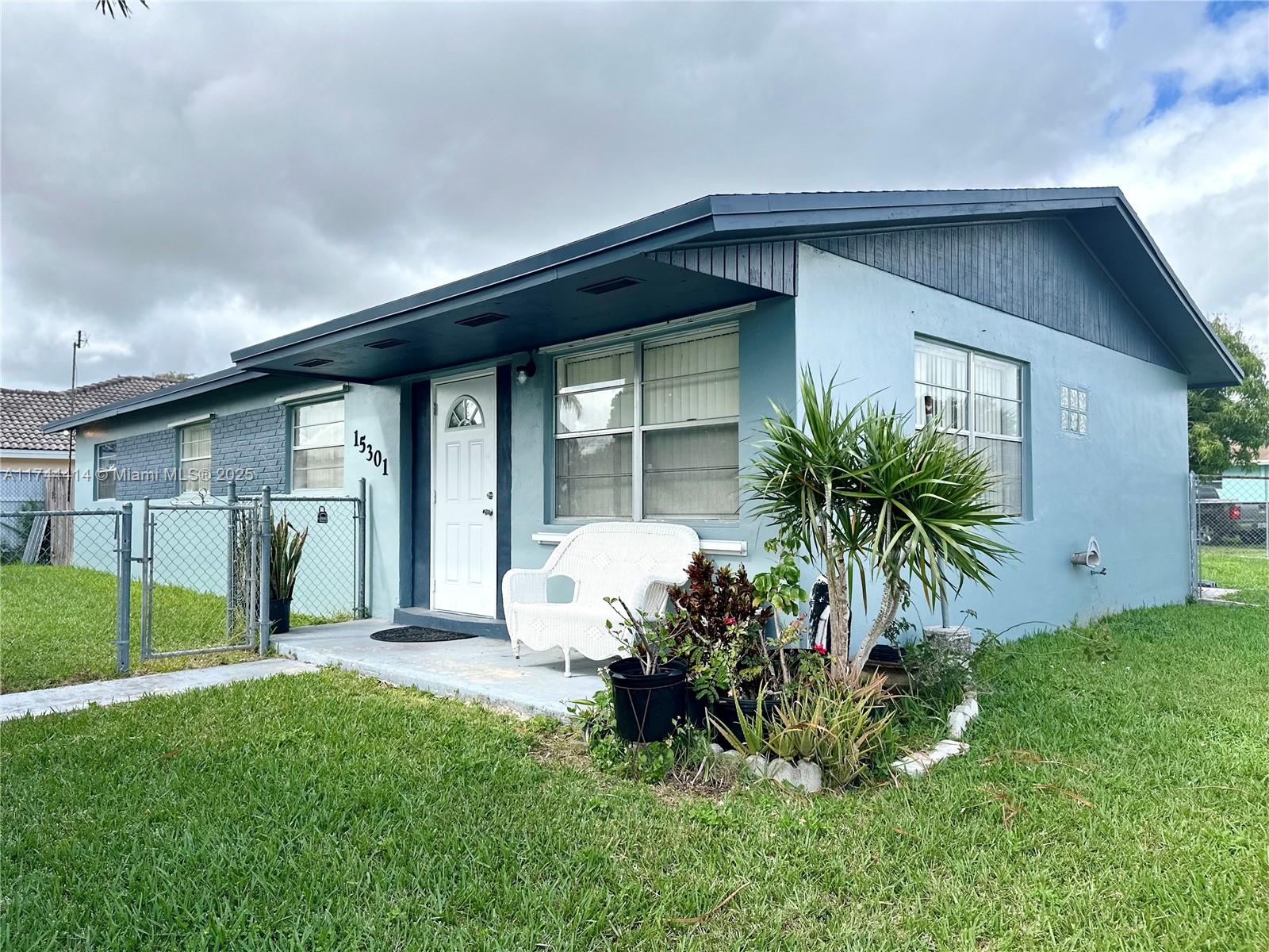 15301 SW 306th St, Homestead, Florida image 2