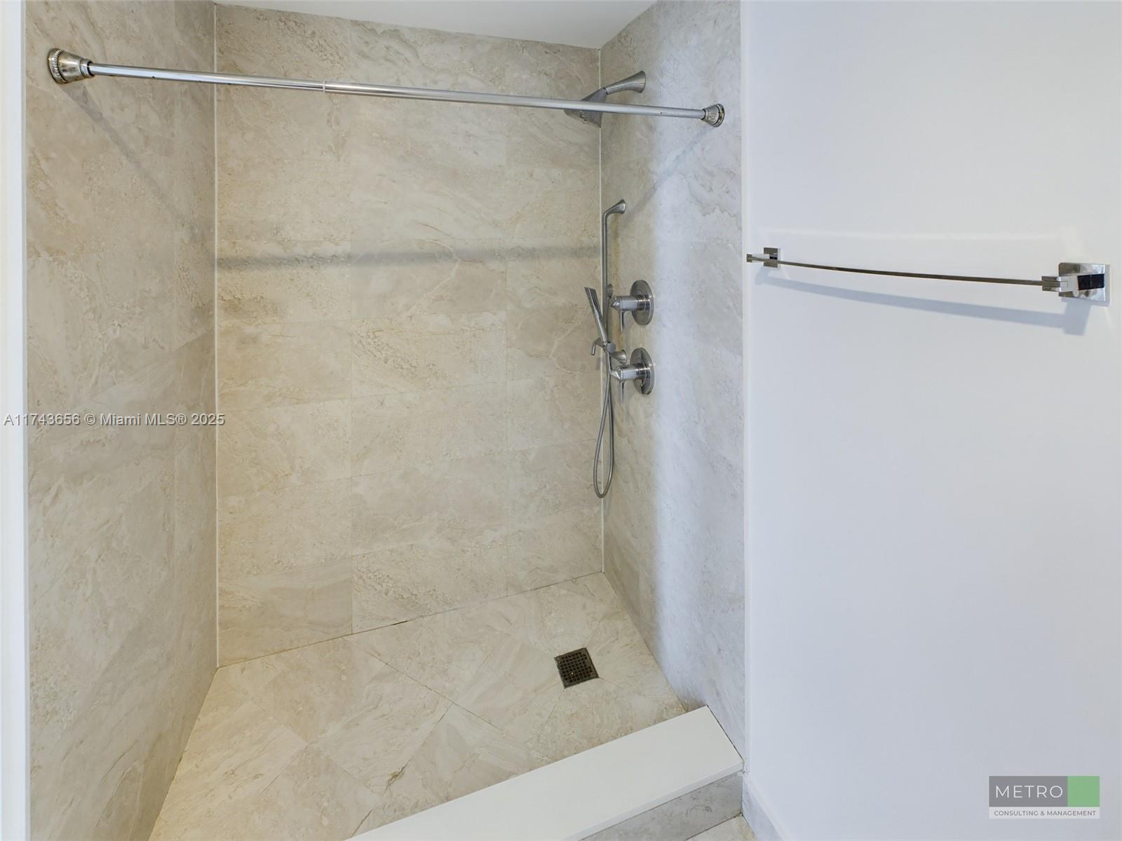 488 NE 18th St 205