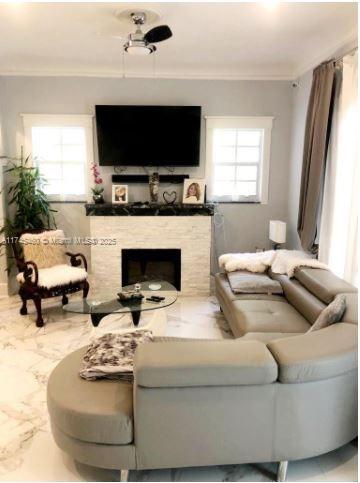 Residential, Hollywood, Florida image 21