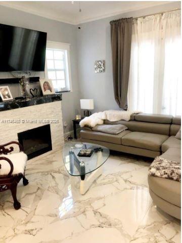 Residential, Hollywood, Florida image 22