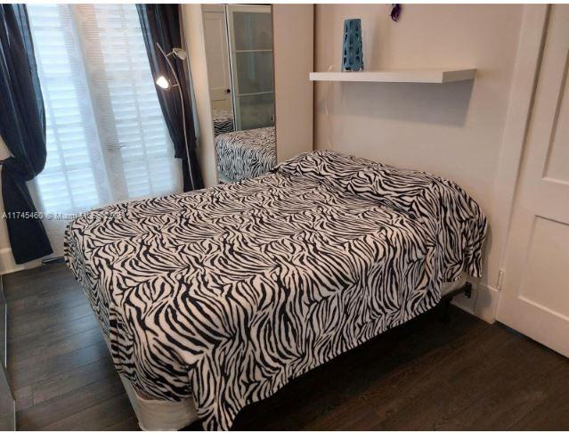 Residential, Hollywood, Florida image 35