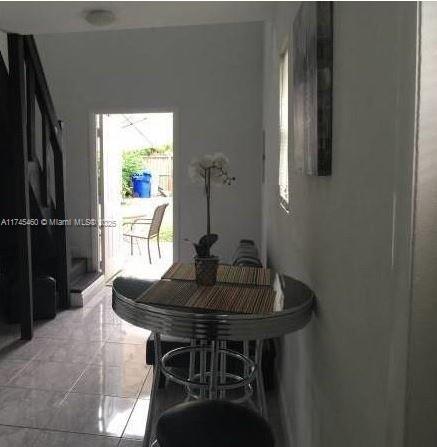 Residential, Hollywood, Florida image 44