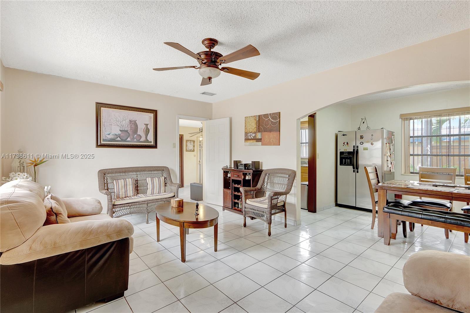 2780 NW 6th St