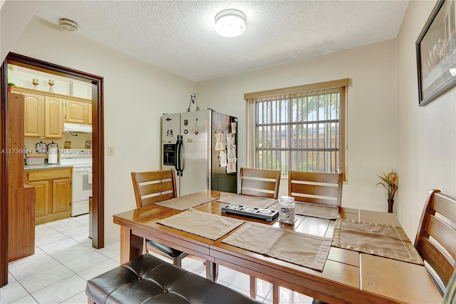 2780 NW 6th St