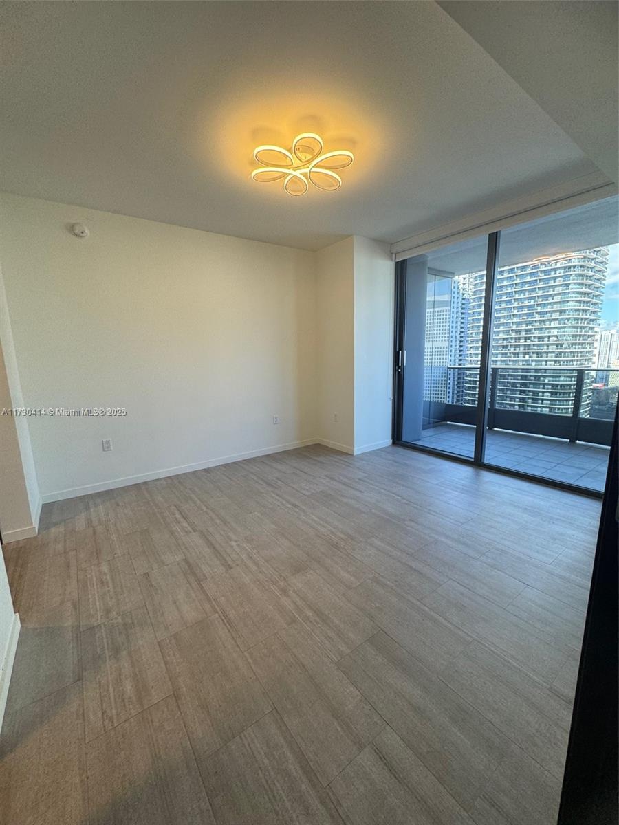 1000 Brickell Plz #3214, Miami FL 33131