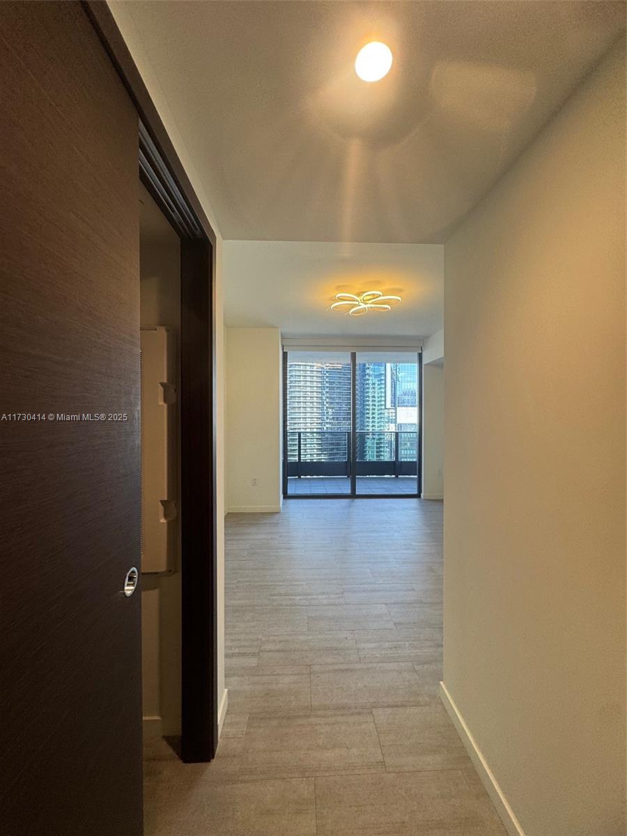 1000 Brickell Plz #3214, Miami FL 33131