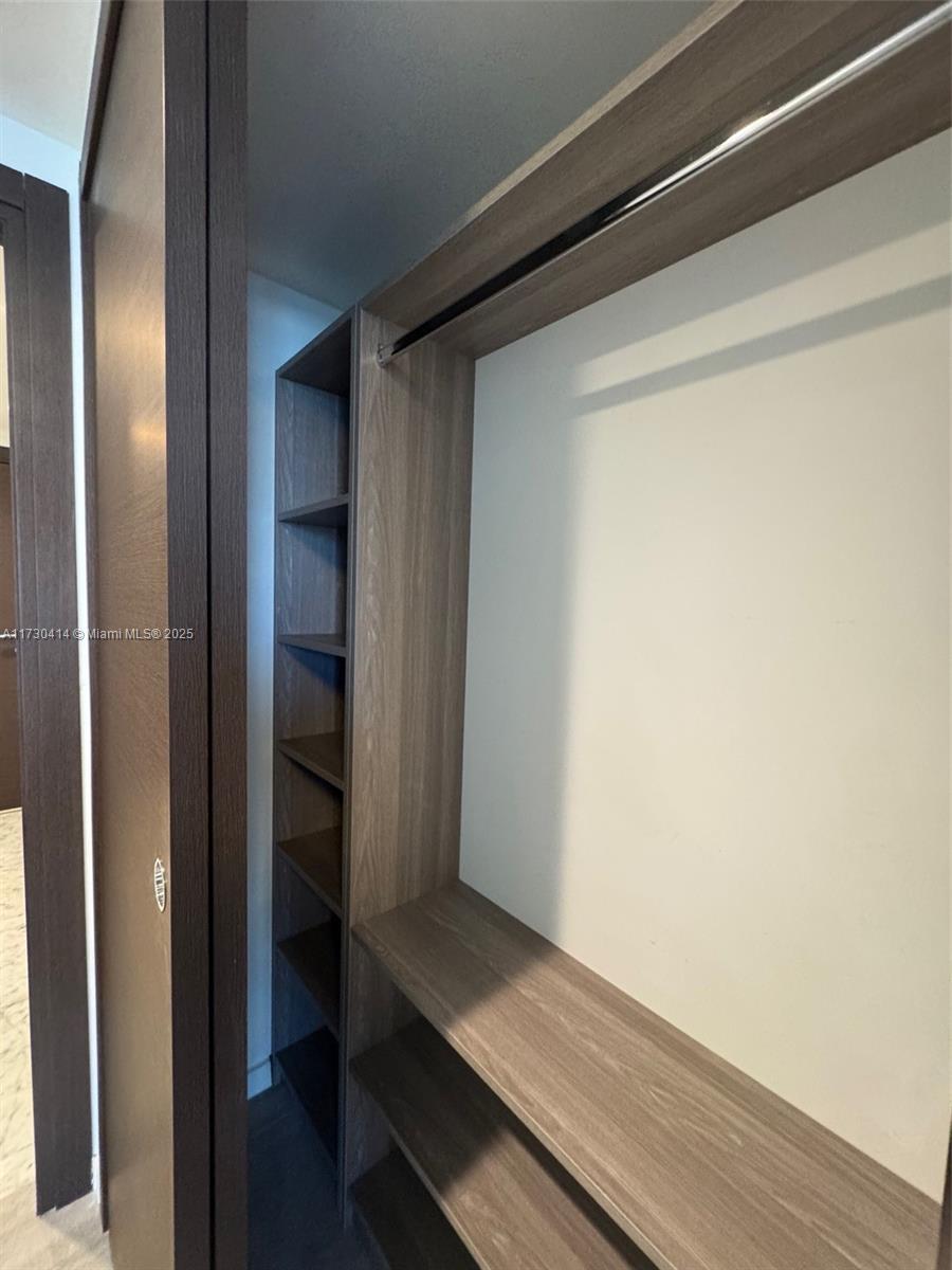 1000 Brickell Plz #3214, Miami FL 33131