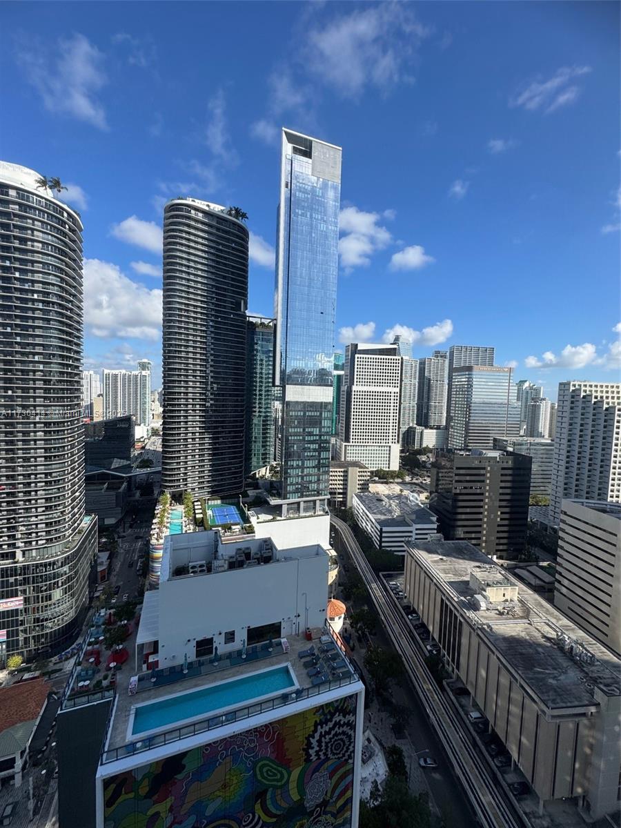 1000 Brickell Plz #3214, Miami FL 33131