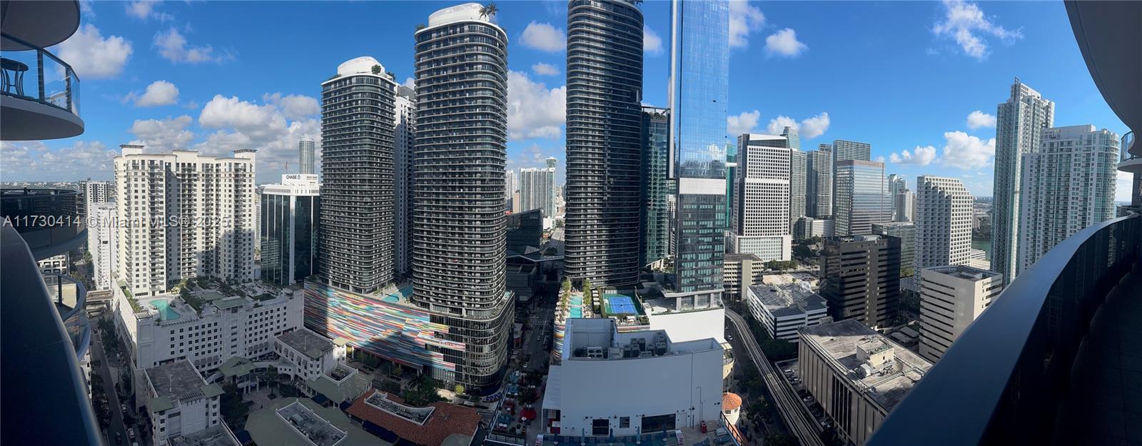1000 Brickell Plz #3214, Miami FL 33131