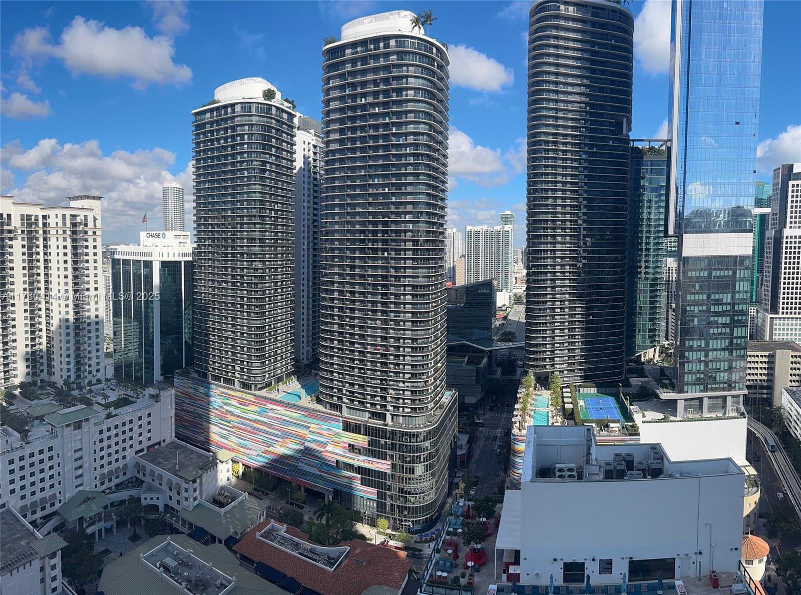 1000 Brickell Plz #3214, Miami FL 33131