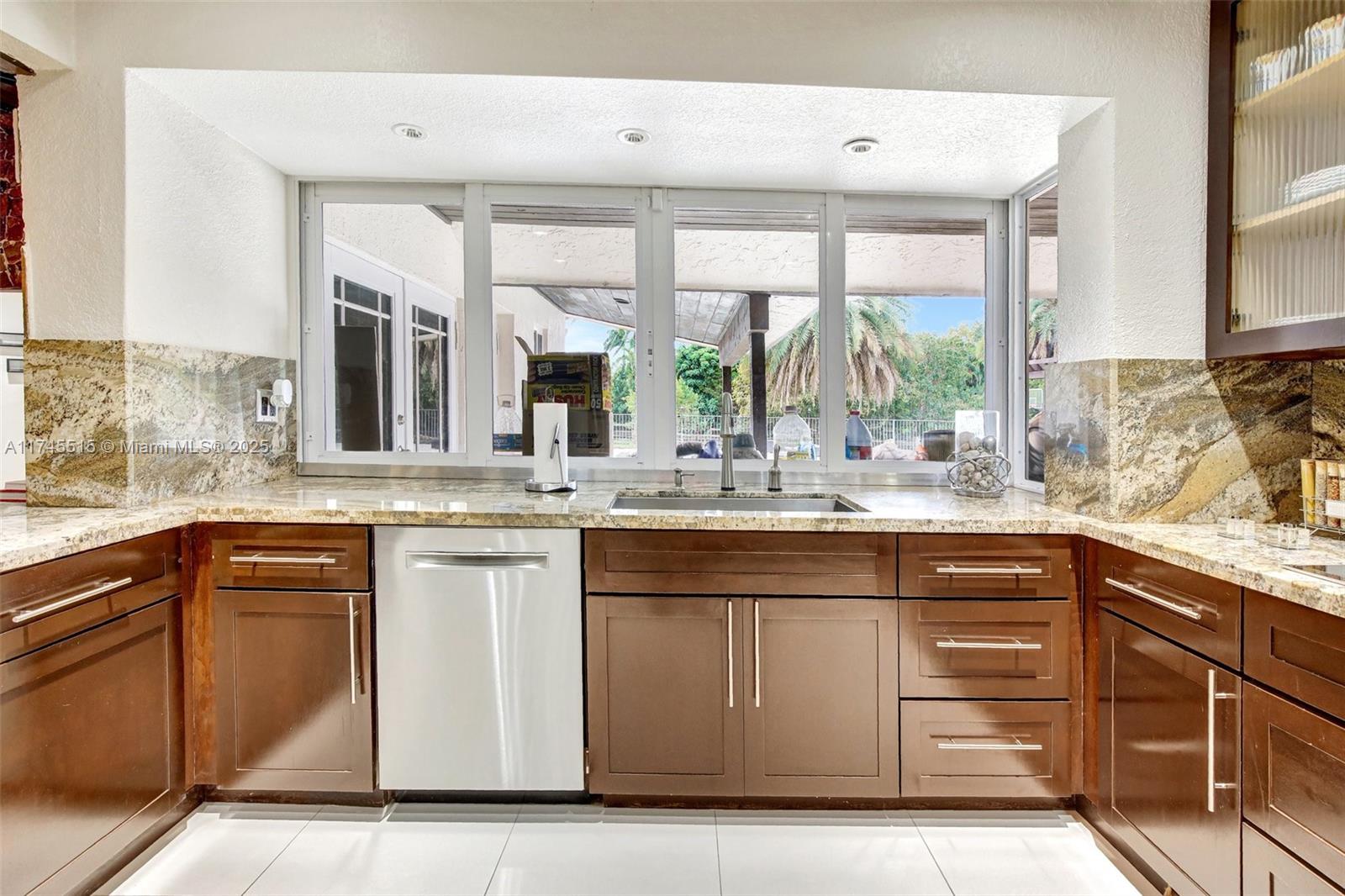 17500 SW 68th Ct, Southwest Ranches, Florida image 18
