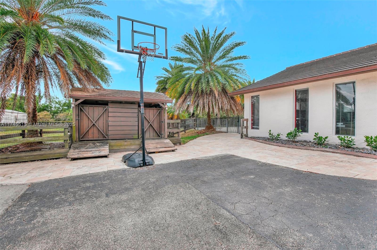 17500 SW 68th Ct, Southwest Ranches, Florida image 39
