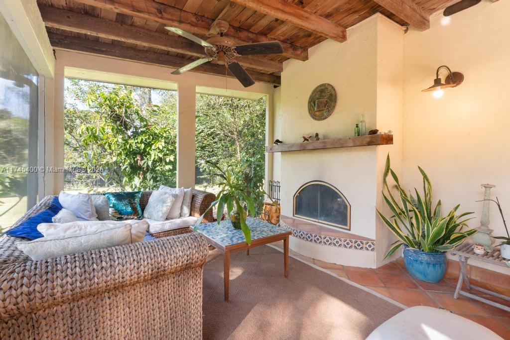 37255 SW 214th Ave  For Sale A11745400, FL