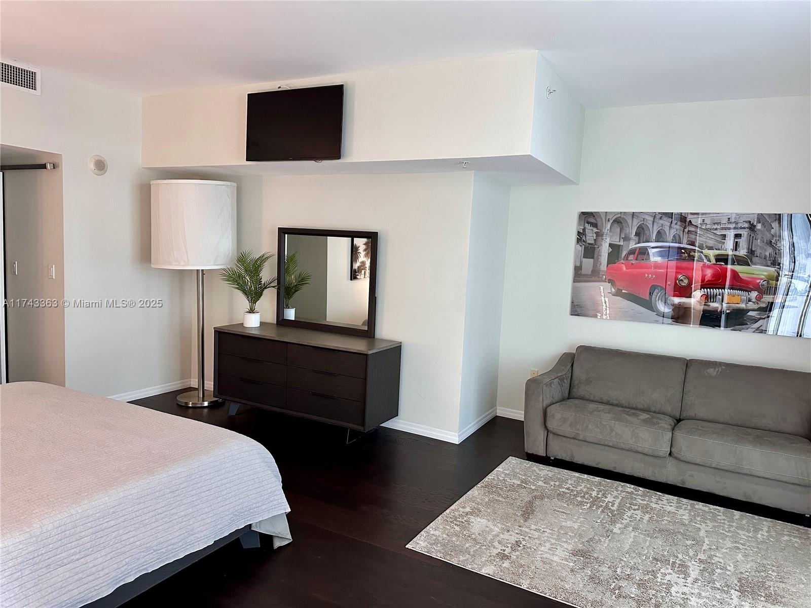 1800 N Bayshore Dr #511, Miami FL 33132